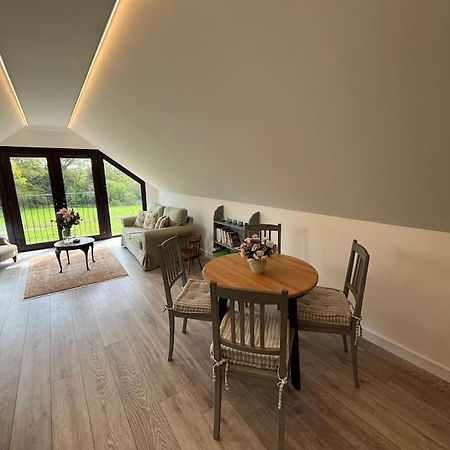 Appartamento The Stable, Grove End Farm Petworth Esterno foto